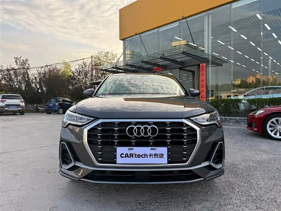 Audi Q3 Audi Q3