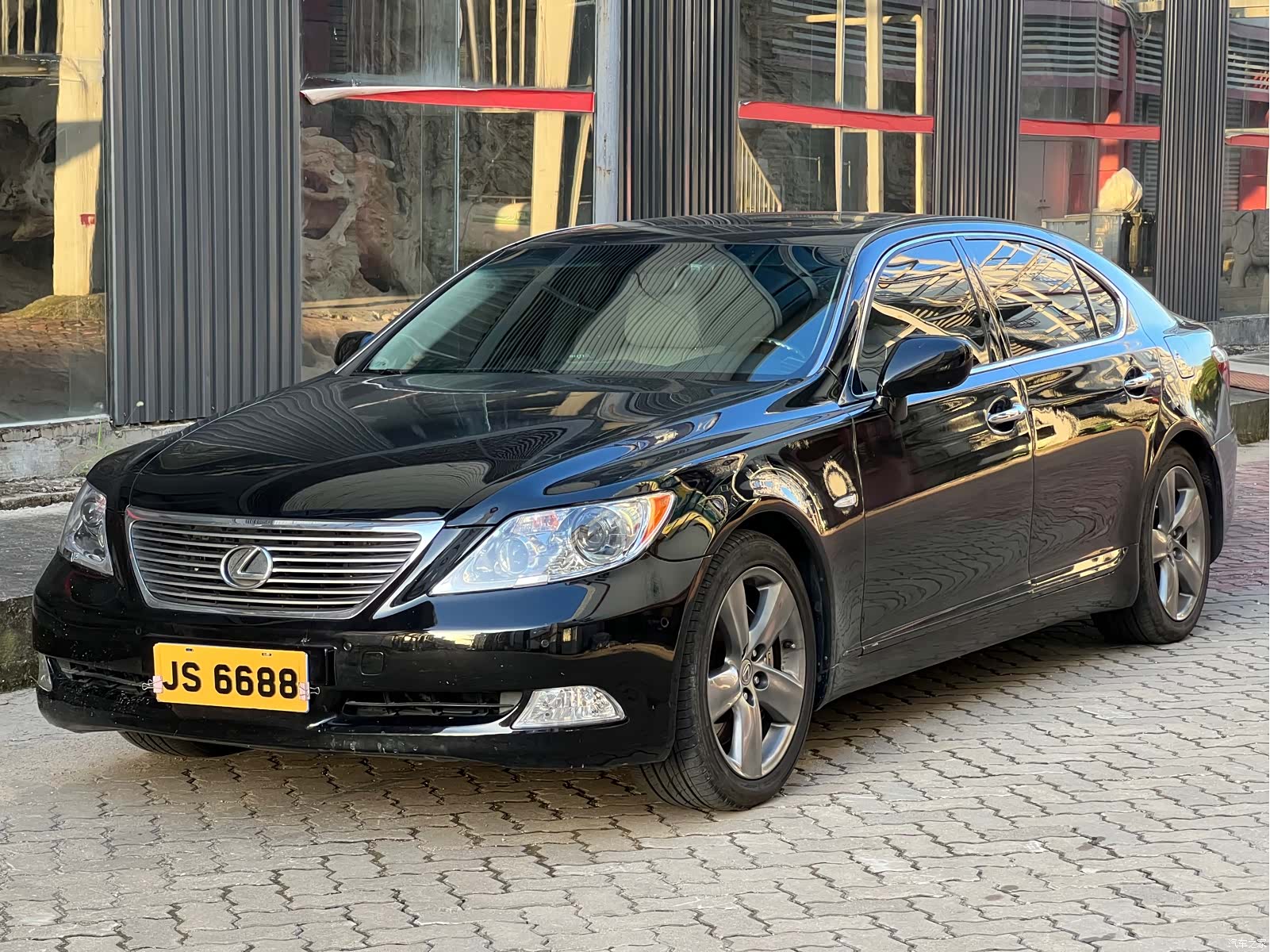 Lexus LS, 2007 1