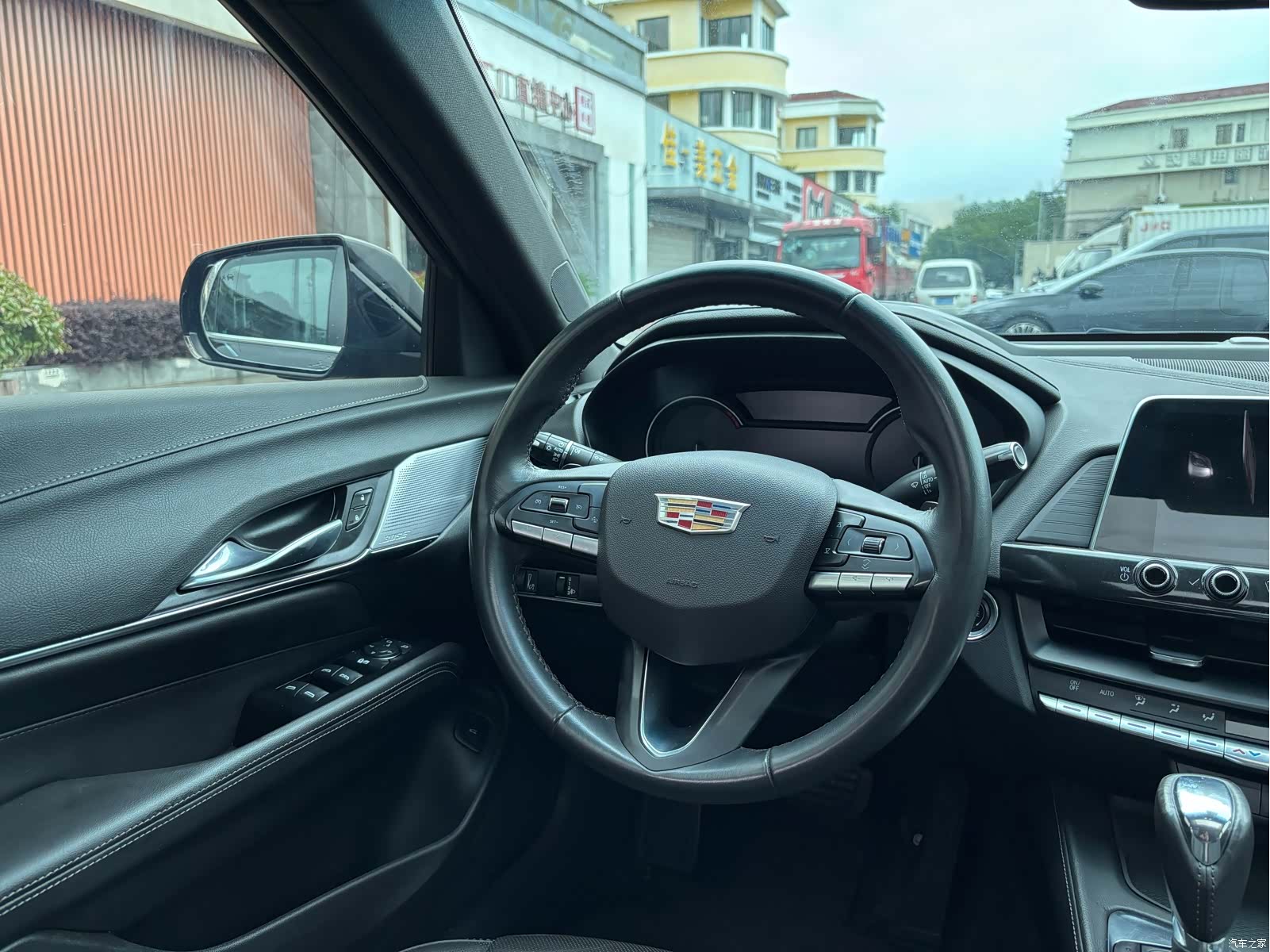 Cadillac CT4, 2023 14