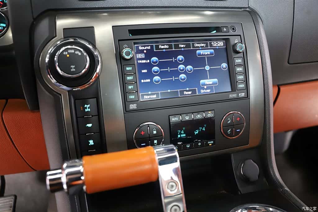 Hummer H2, 2013 8