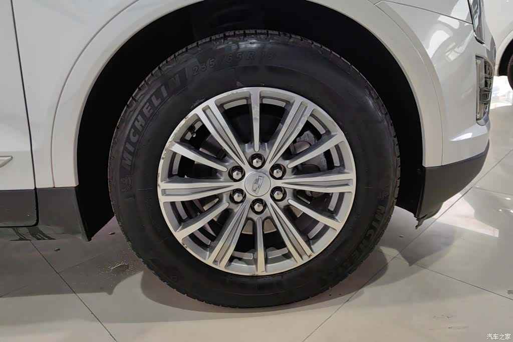 Cadillac XT5, 2019 6