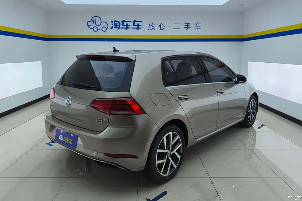 Volkswagen Golf, 2020 3
