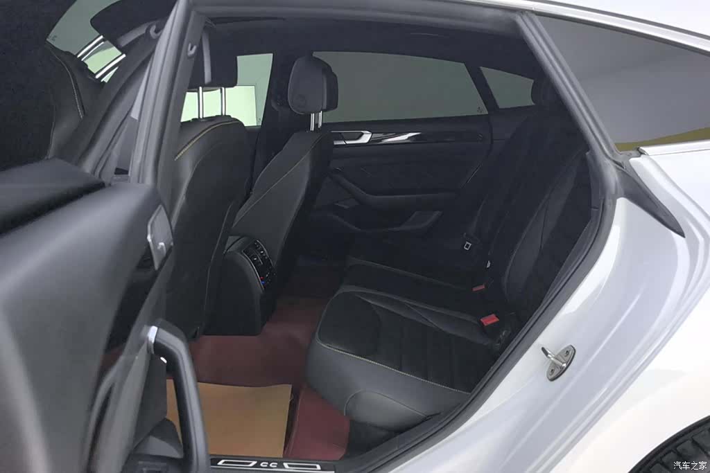 Volkswagen CC, 2021 11