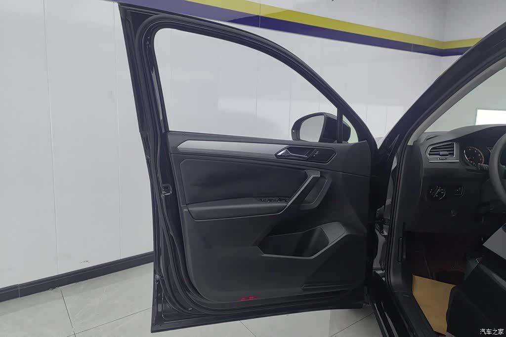 Volkswagen Tiguan L, 2021 7