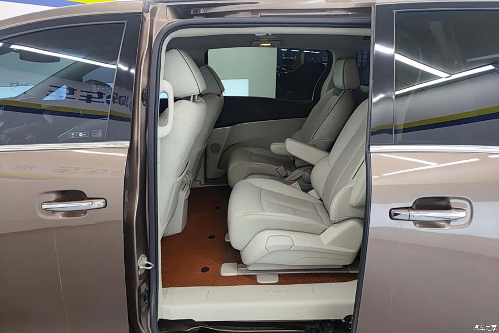 Buick GL8, 2020 11