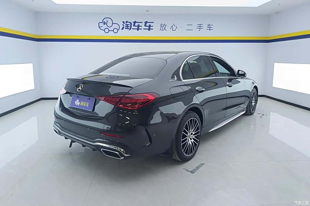 Mercedes-Benz C-Class, 2023 3