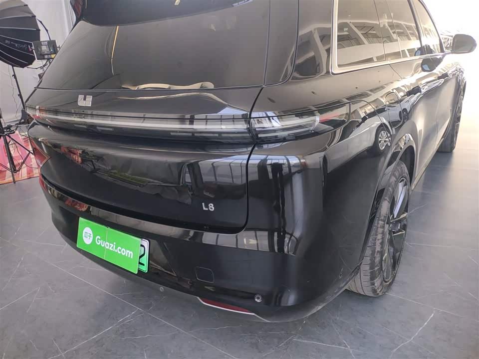 Li Auto Ideal L8
