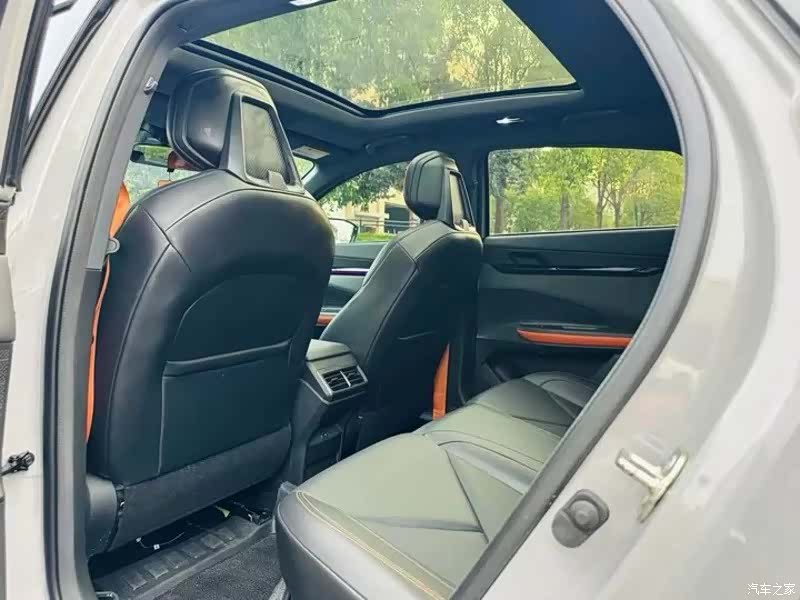 Changan UNI-V, 2022 7