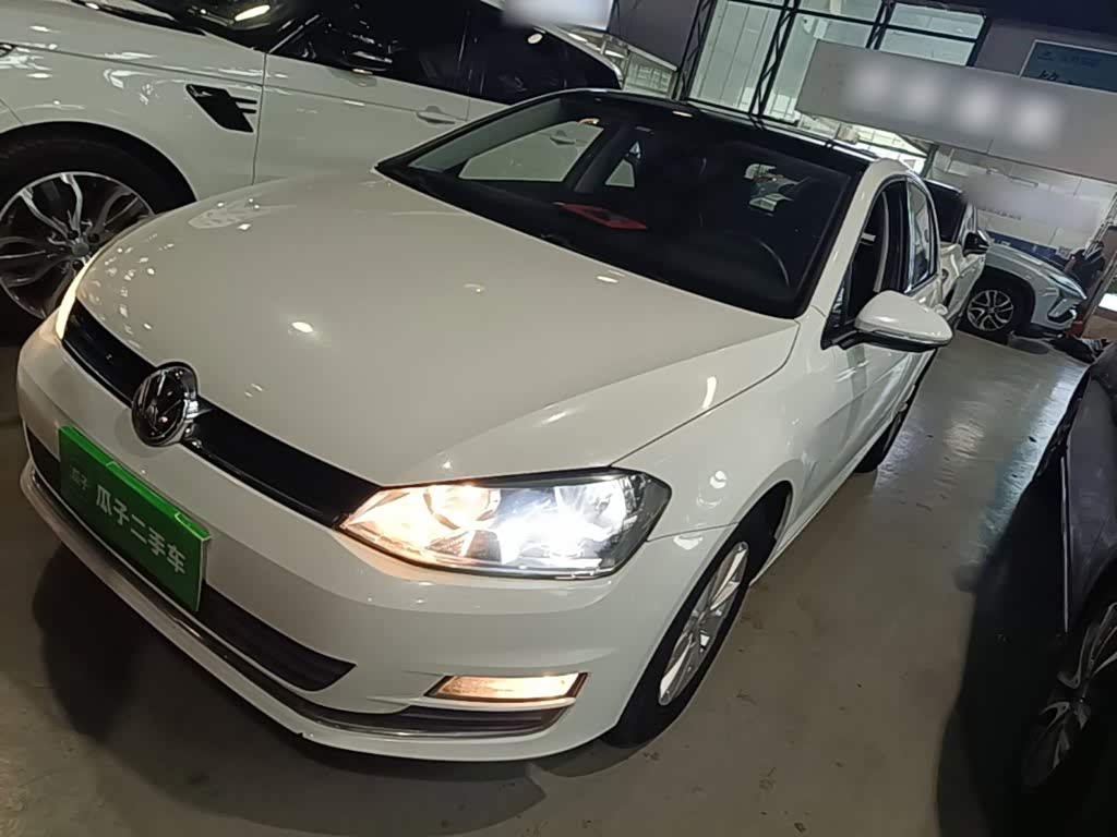 Volkswagen Golf 2016 1.6L AT Fashion