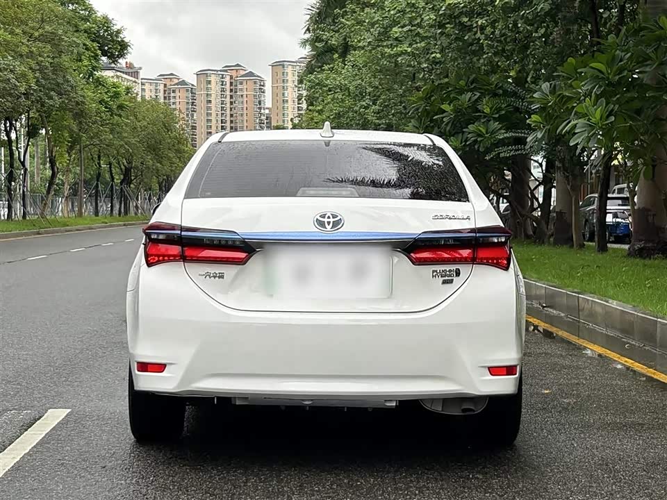 Toyota Corolla dual engine E+ Toyota Corolla dual engine E+