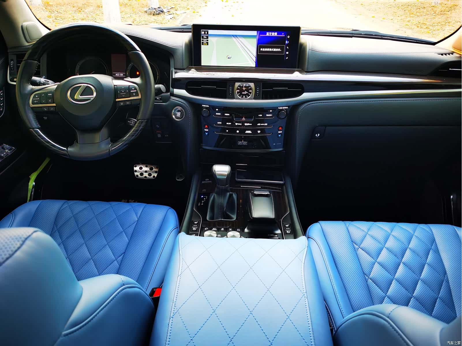 Lexus LX, 2019 13