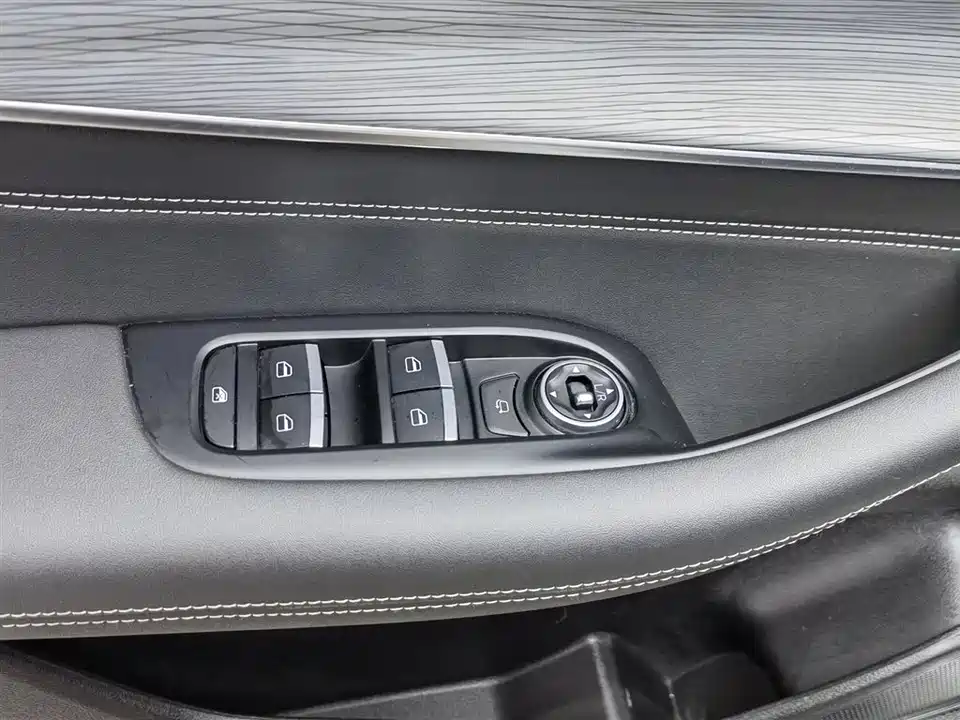 Chery Tiggo 8 PLUS Chery Tiggo 8 PLUS