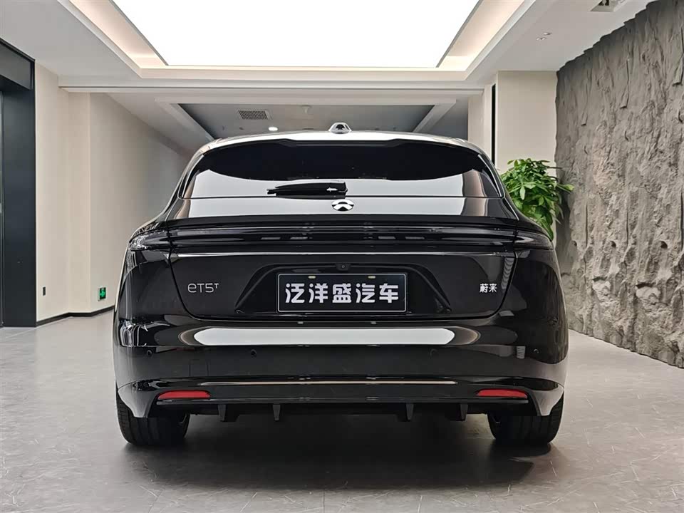 NIO ET5T