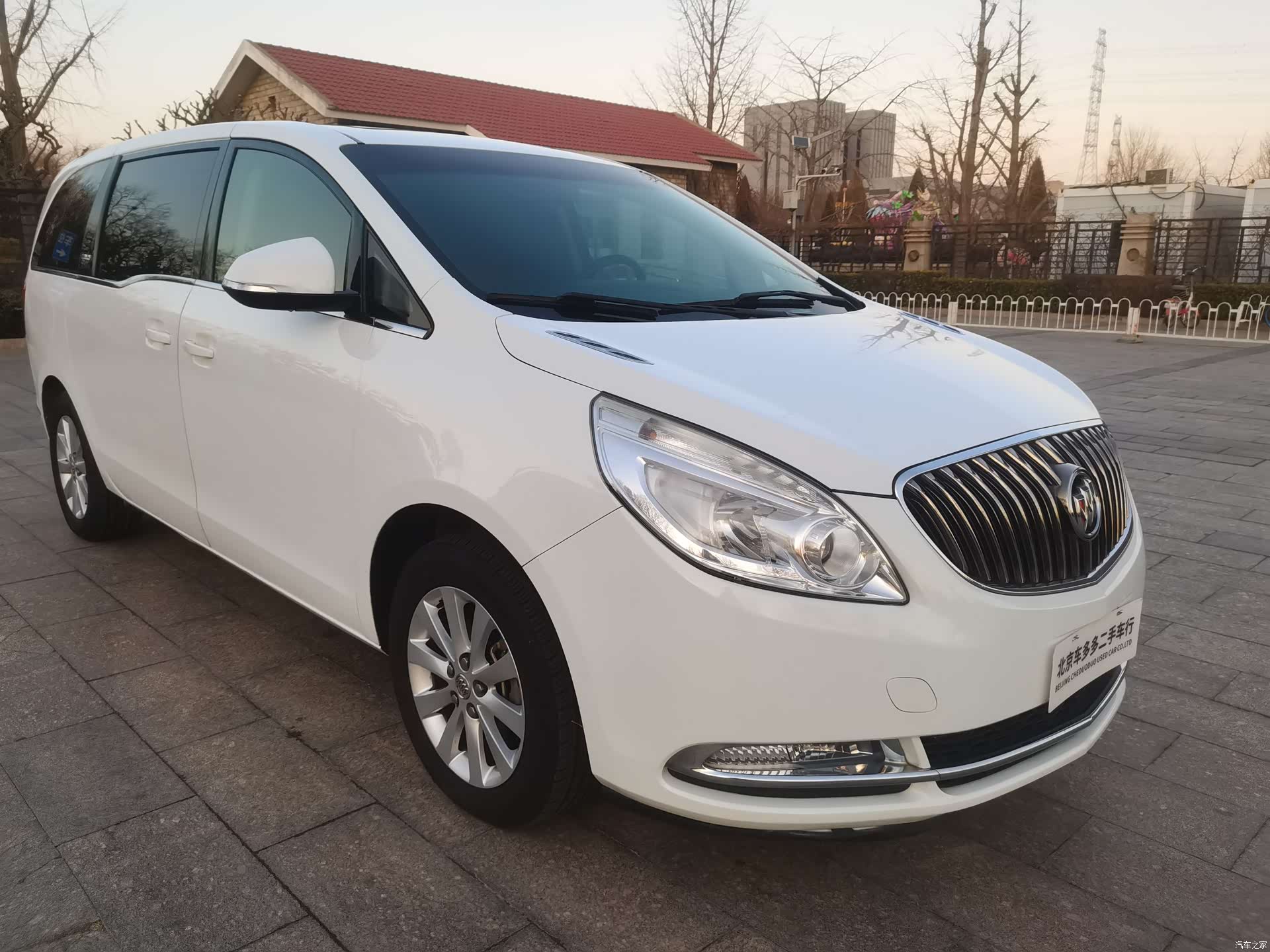 Buick GL8, 2016 1