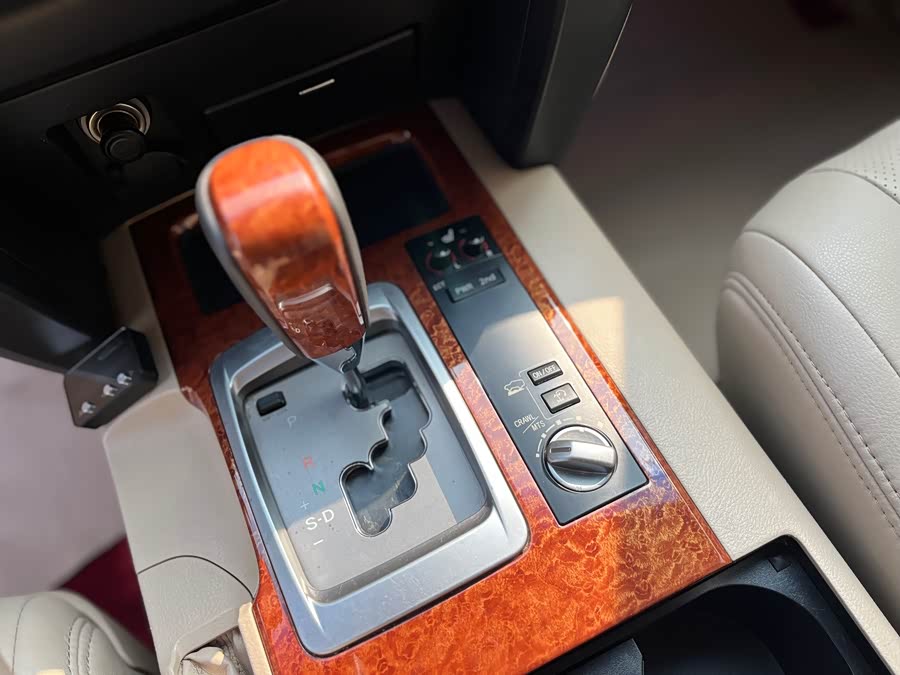 Toyota Land Cruiser 2015, фото 13