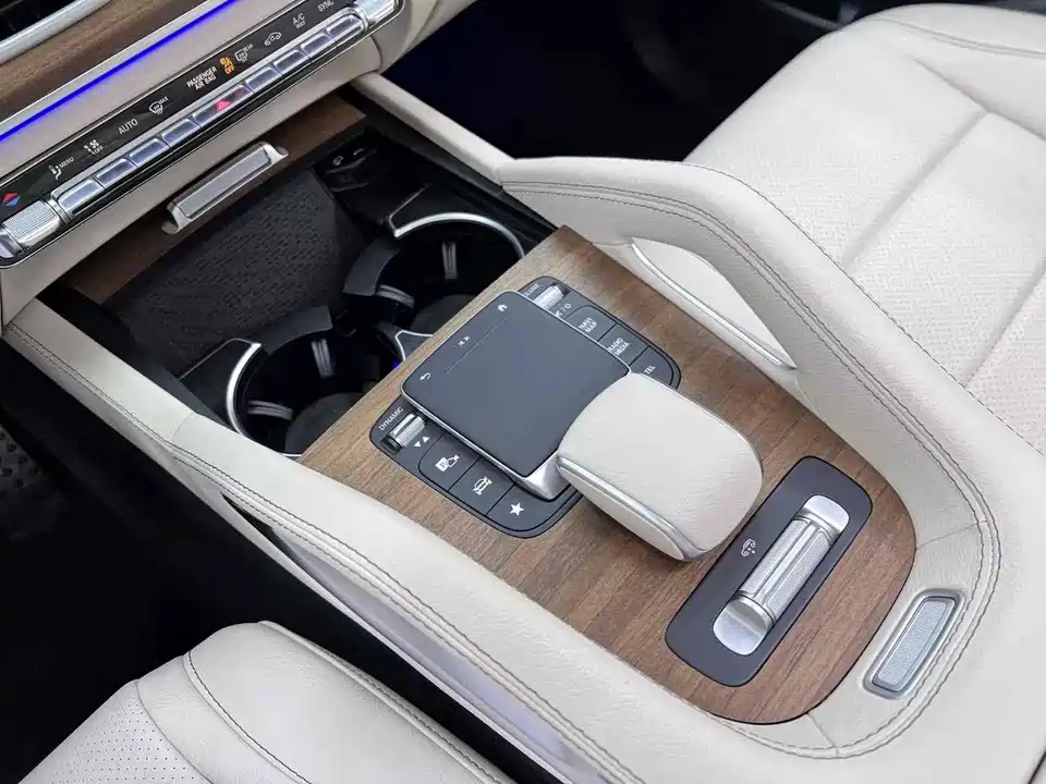 Mercedes-Benz GLS Mercedes-Benz GLS
