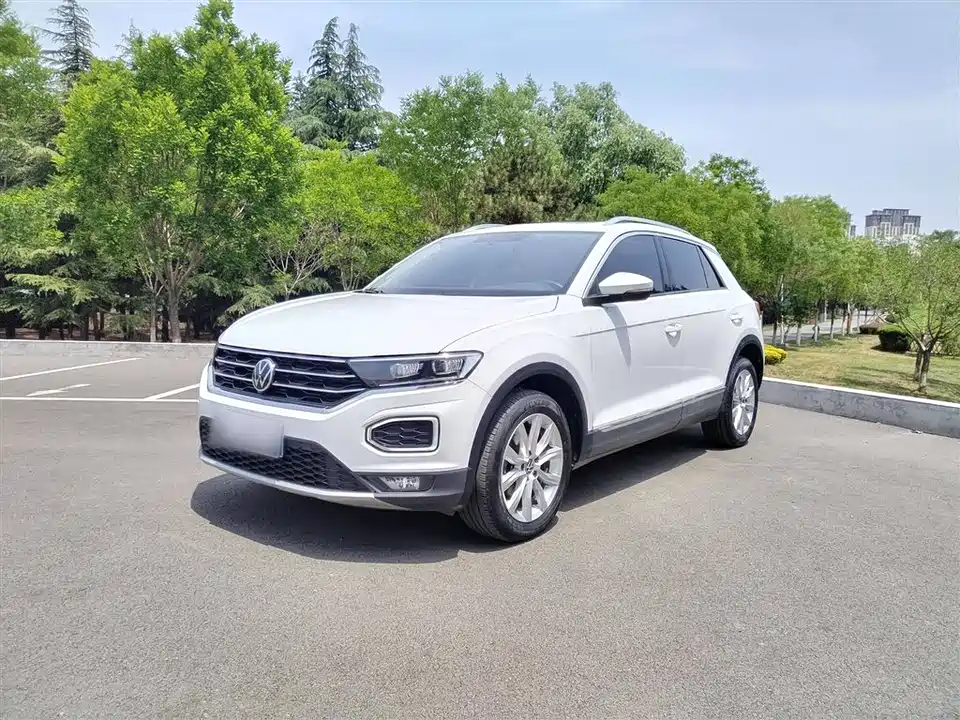 Volkswagen T-ROC exploring Songs