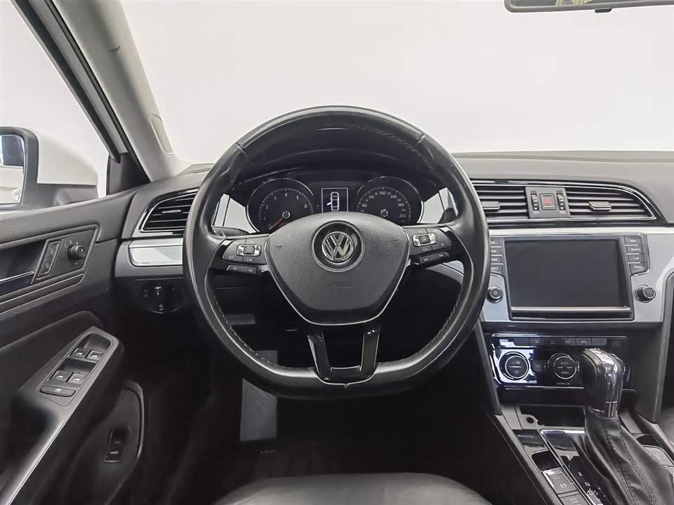 Volkswagen Lingdu