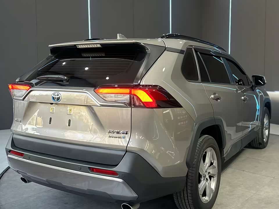 Toyota RAV4 Rongfang