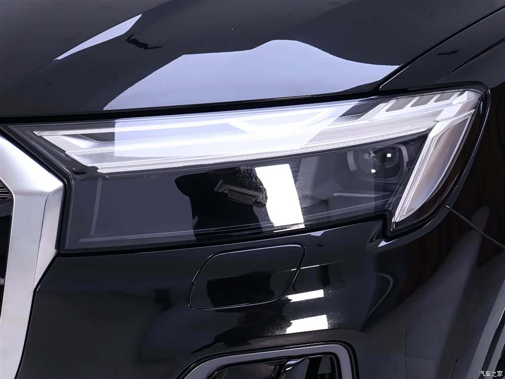 Audi Q7, 2024 4