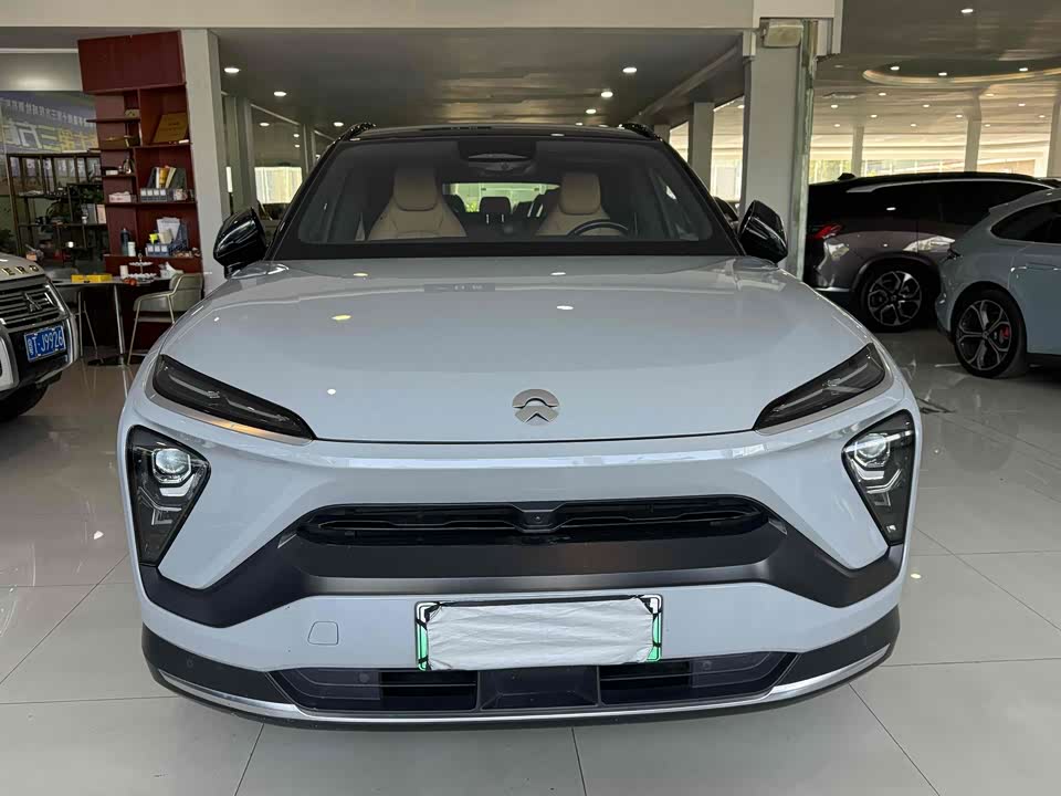 NIO ES6