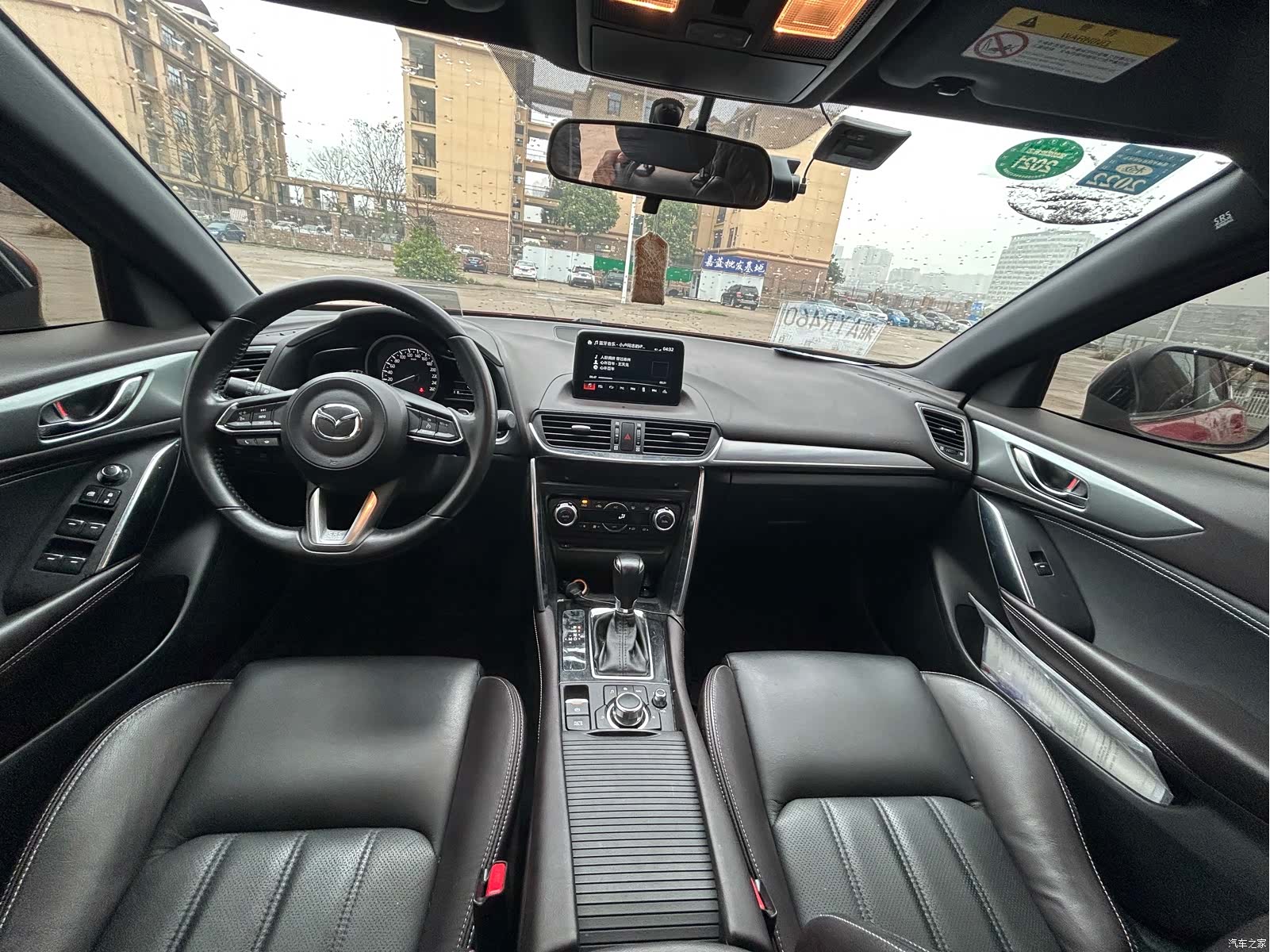 Mazda CX-4, 2018 11