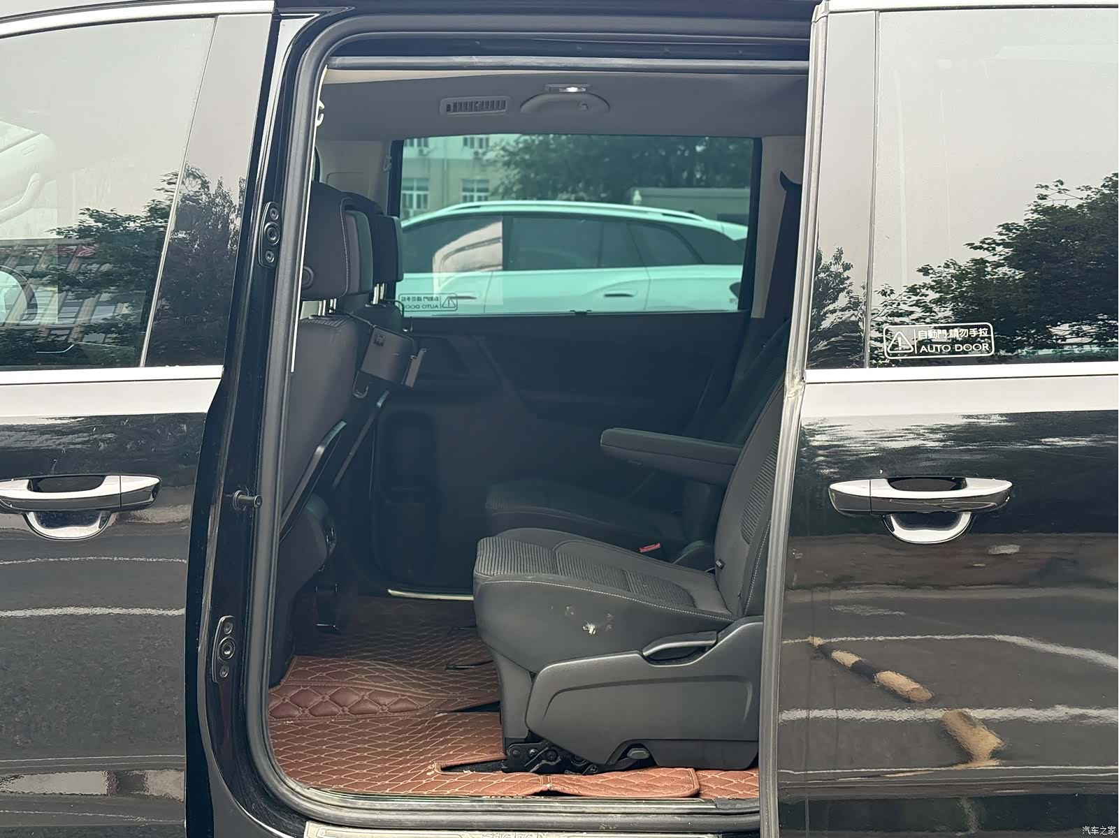 Volkswagen Xia, 2019 12