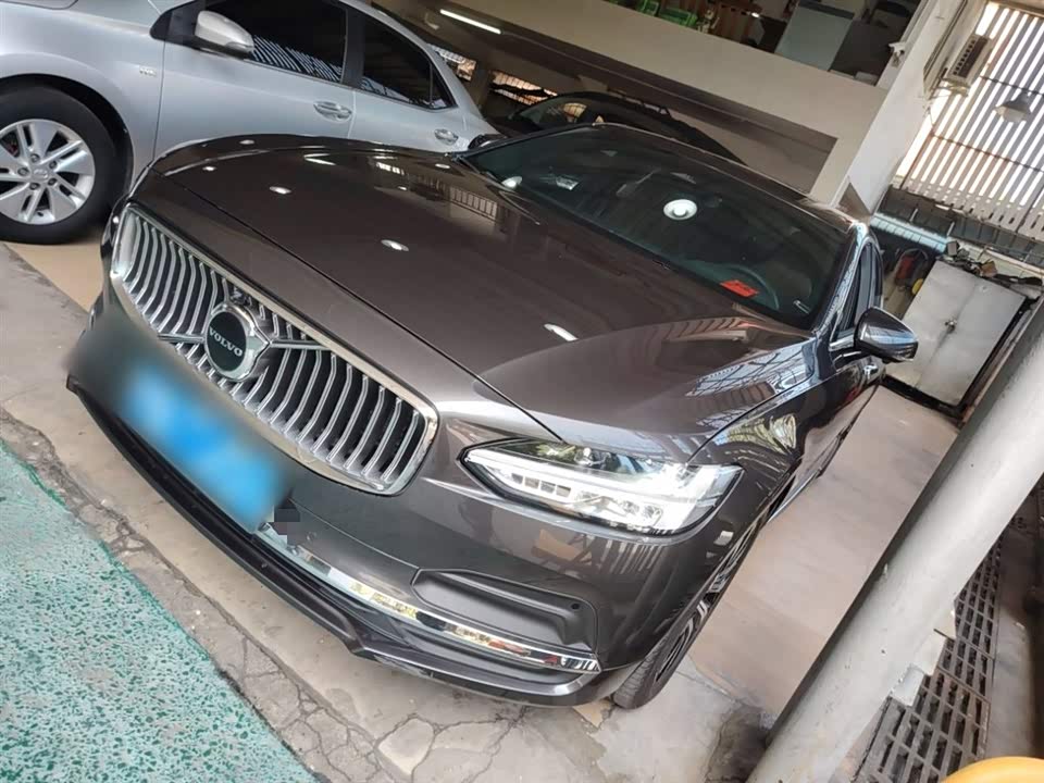 Volvo S90