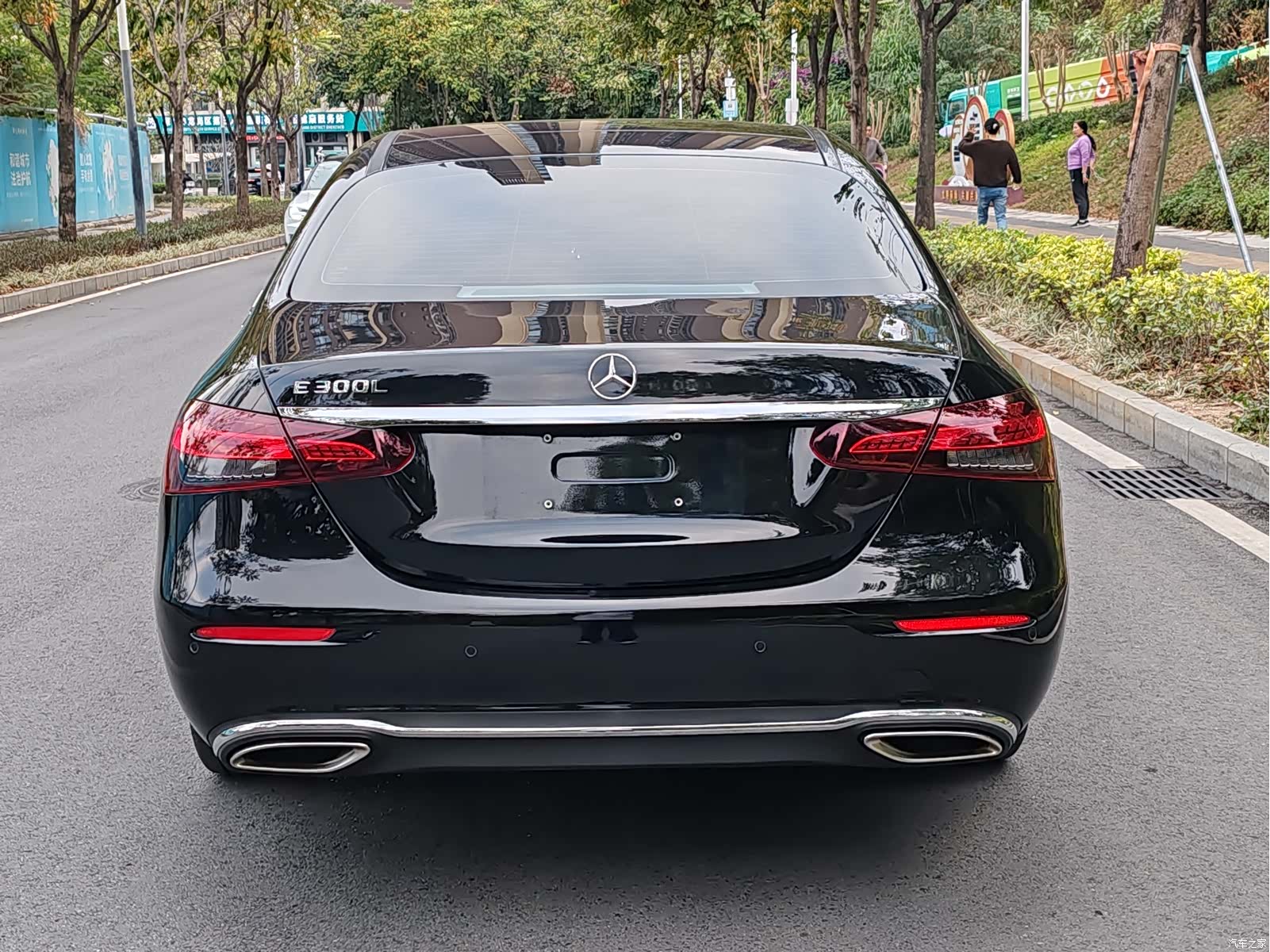 Mercedes-Benz E-Class, 2023 3