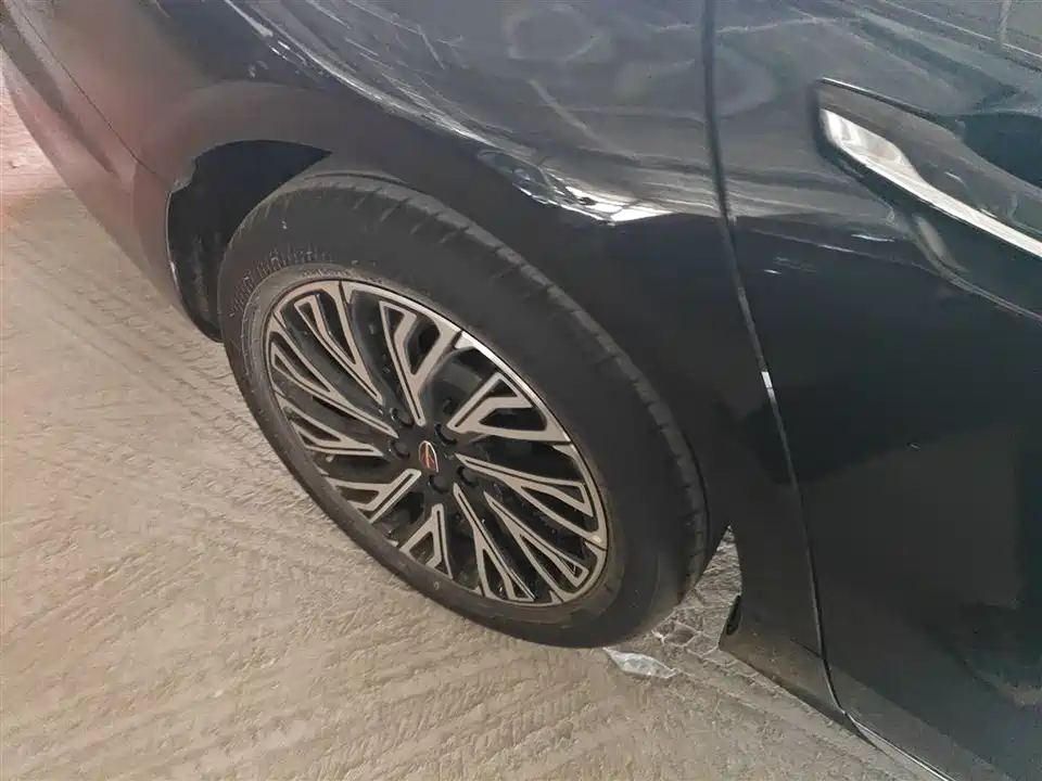 Hongqi H5