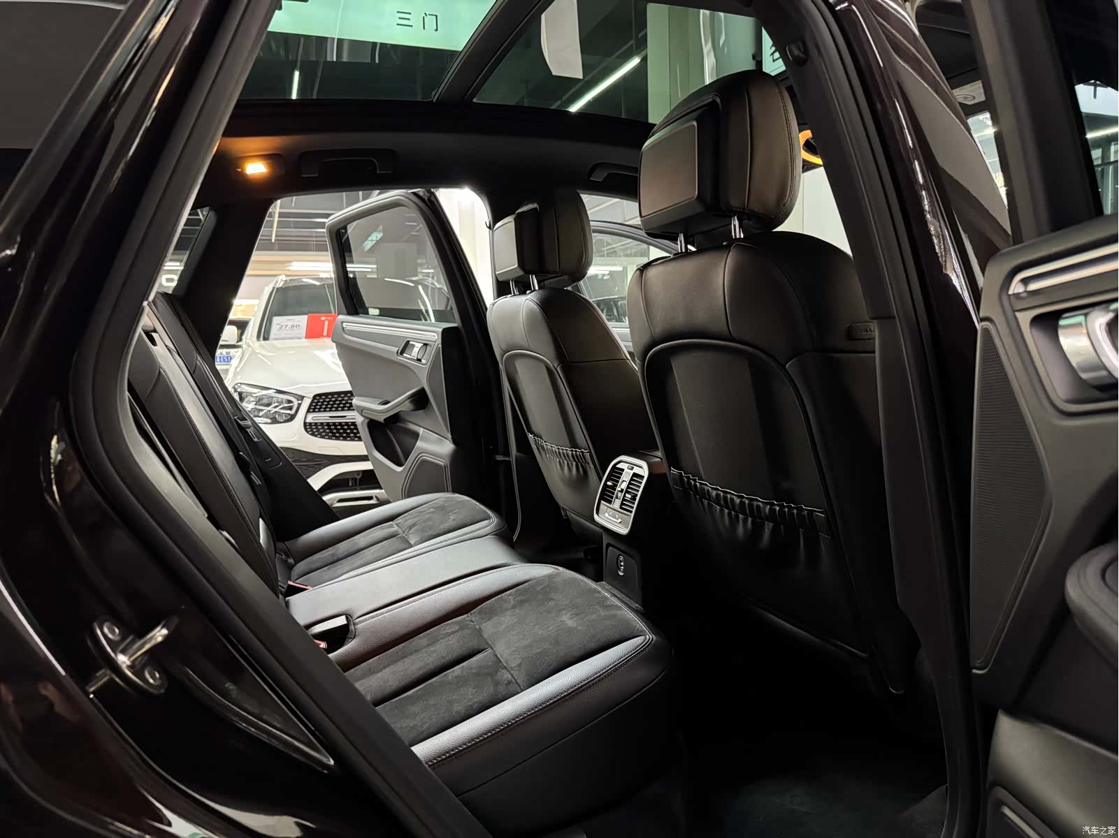 Porsche Macan, 2018 все фото