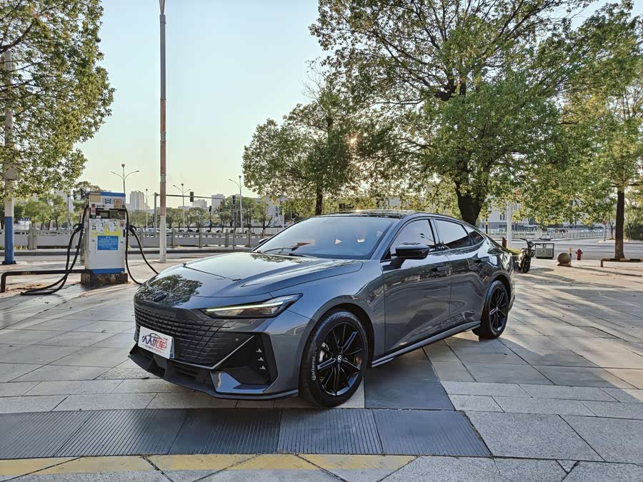 Changan UNI-V 2023, фото 1