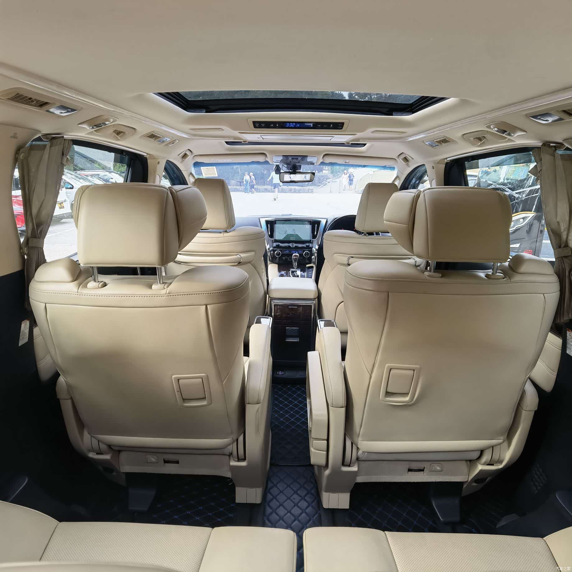 Toyota Alphard, 2019 7