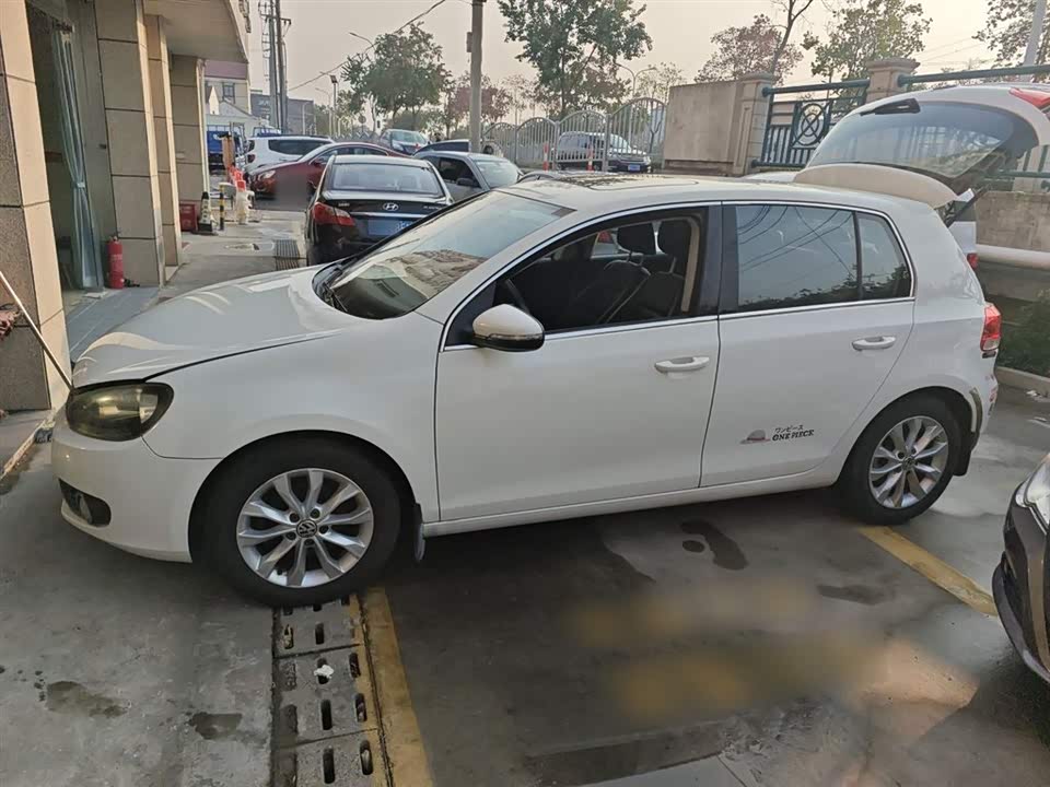 Volkswagen golf