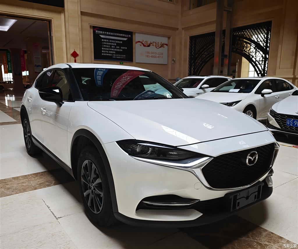 Mazda CX-4, 2022 3