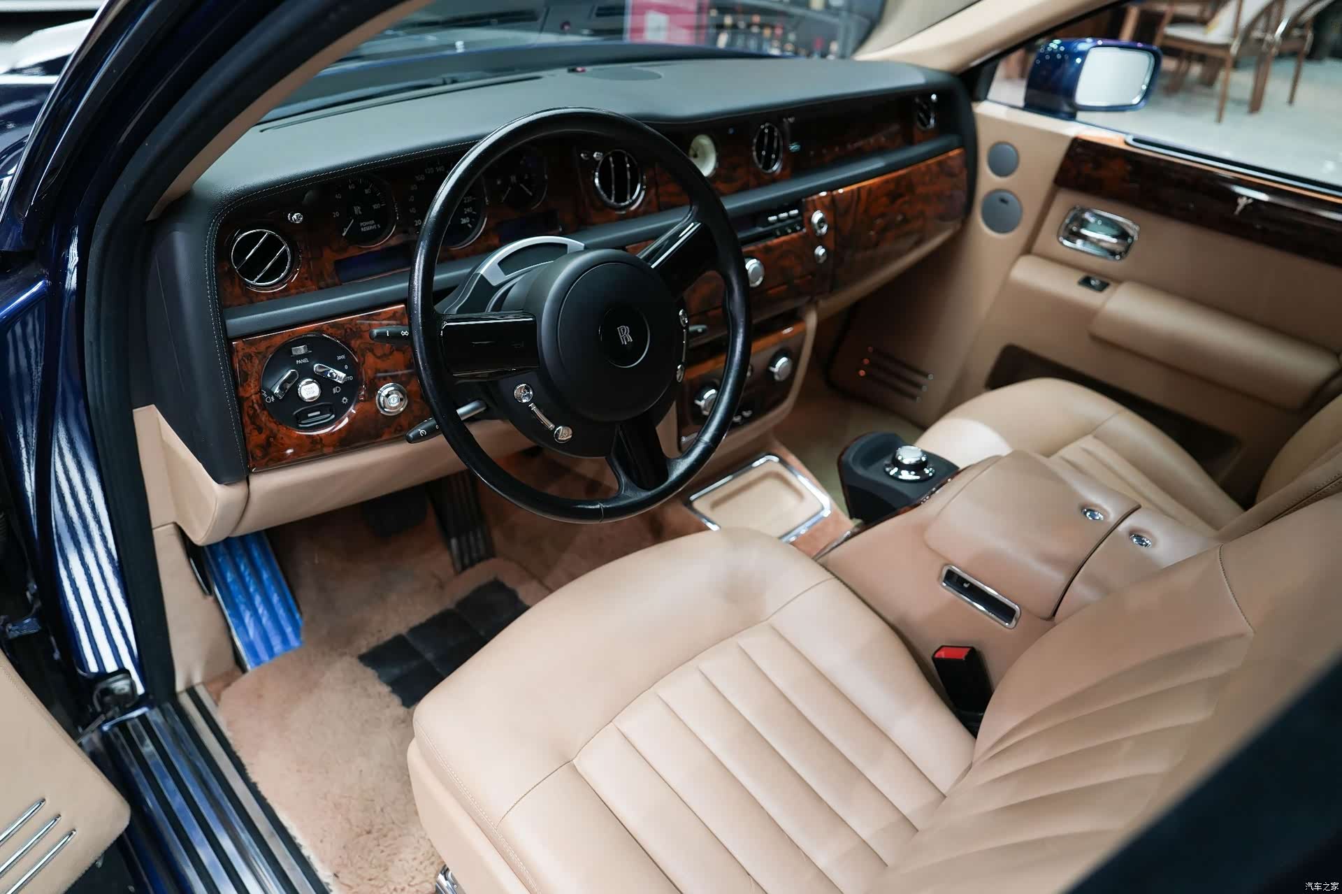 Rolls-Royce Phantom, 2008 49