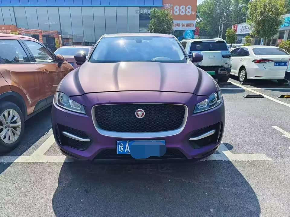Jaguar F-PACE
