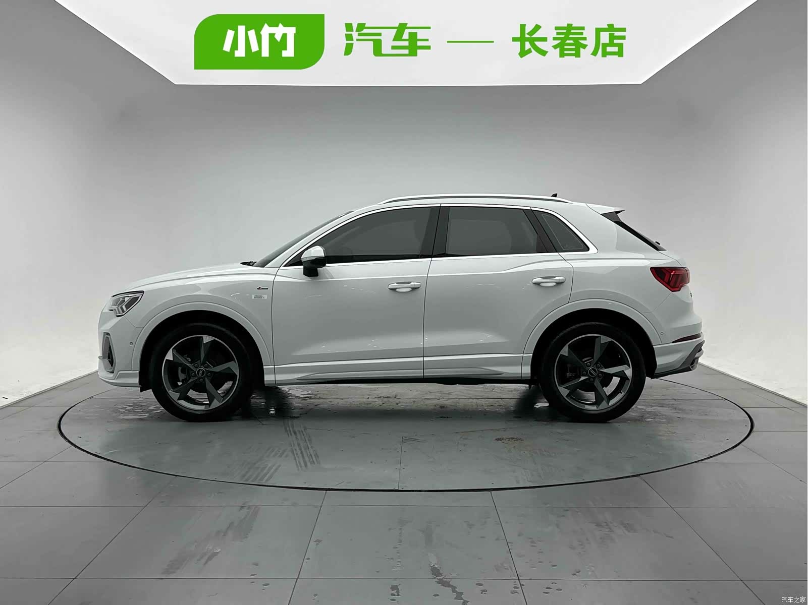 Audi Q3, 2022 3