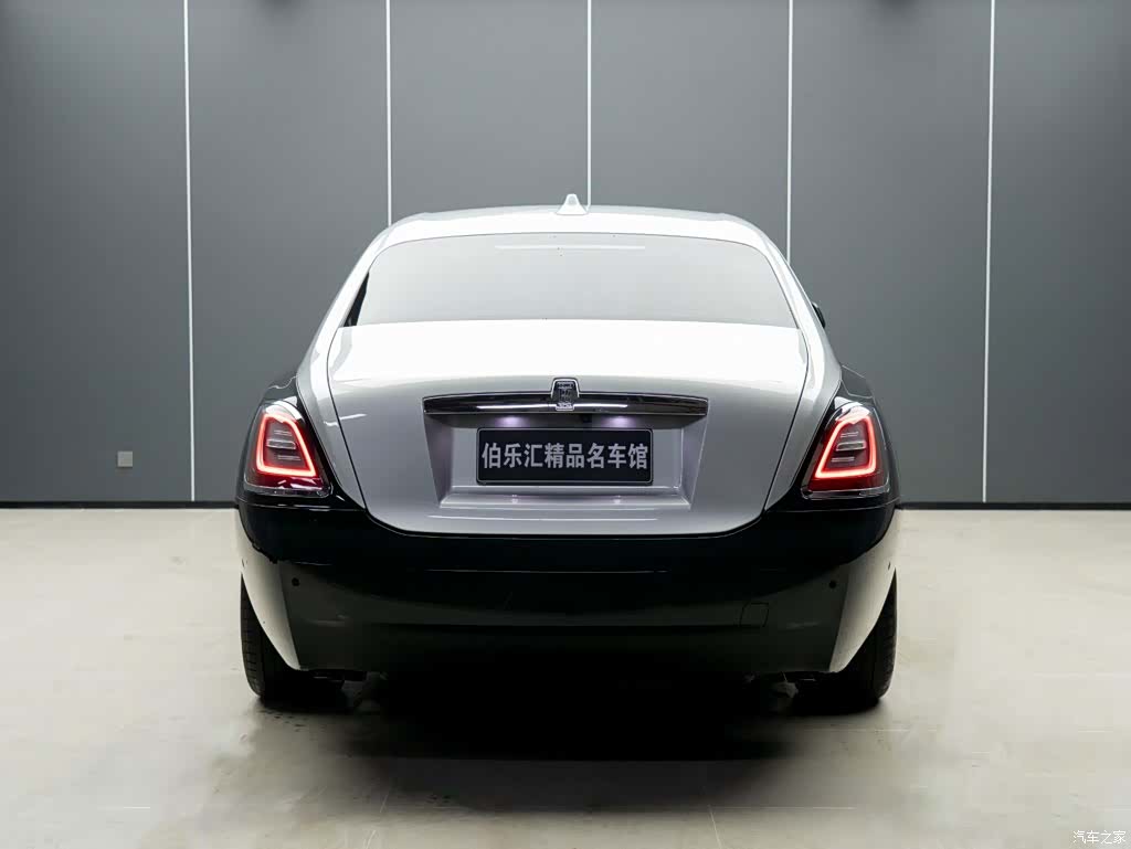 Rolls-Royce Ghost, 2022 6
