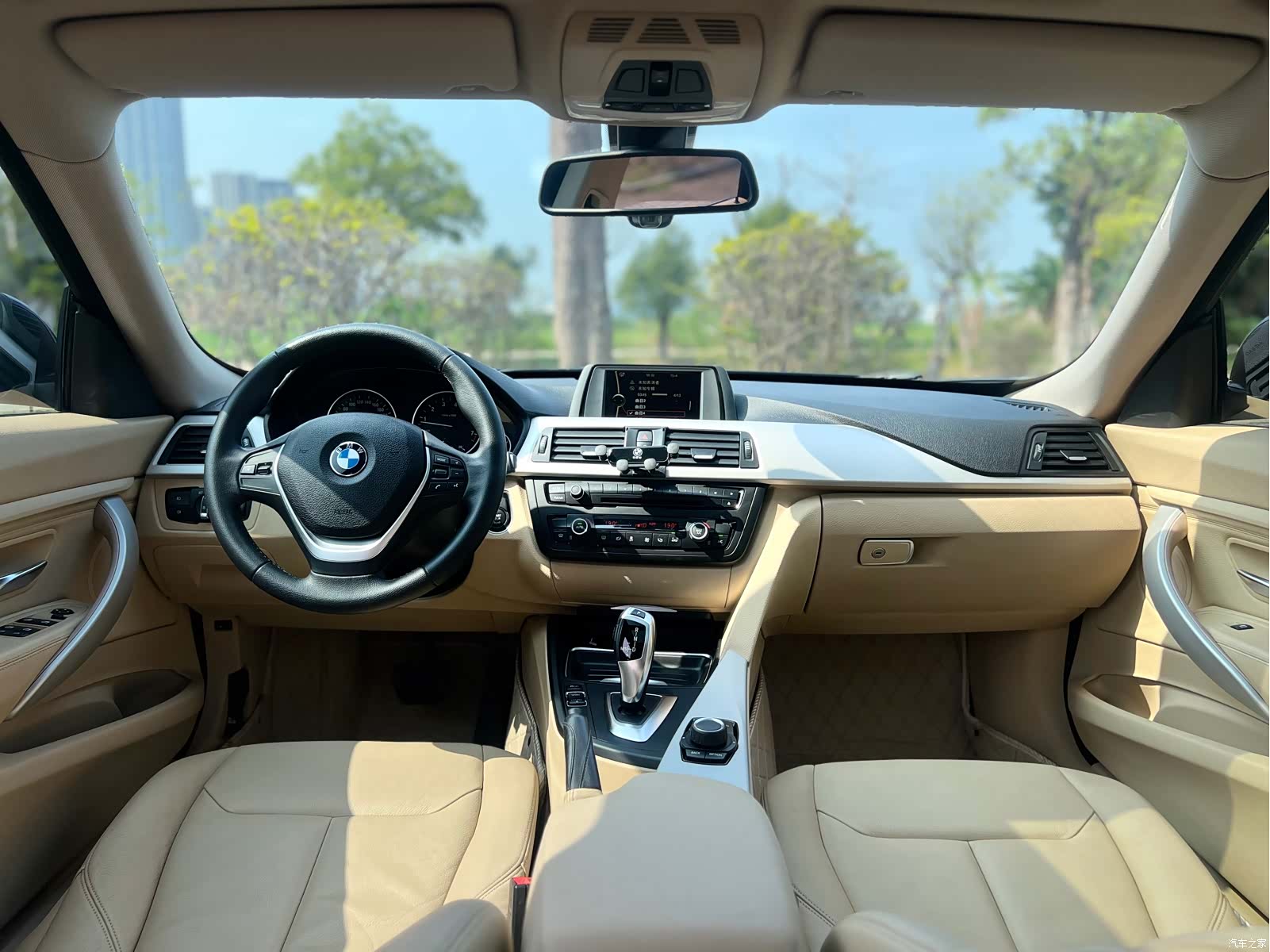 BMW 3 Series, 2014 10