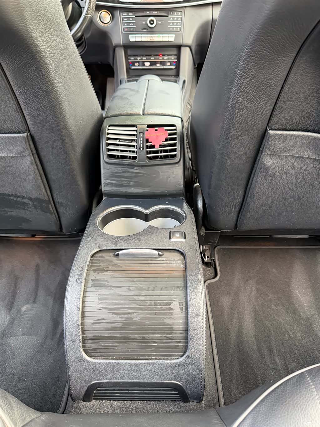 Mercedes-Benz E-Class, 2015 23