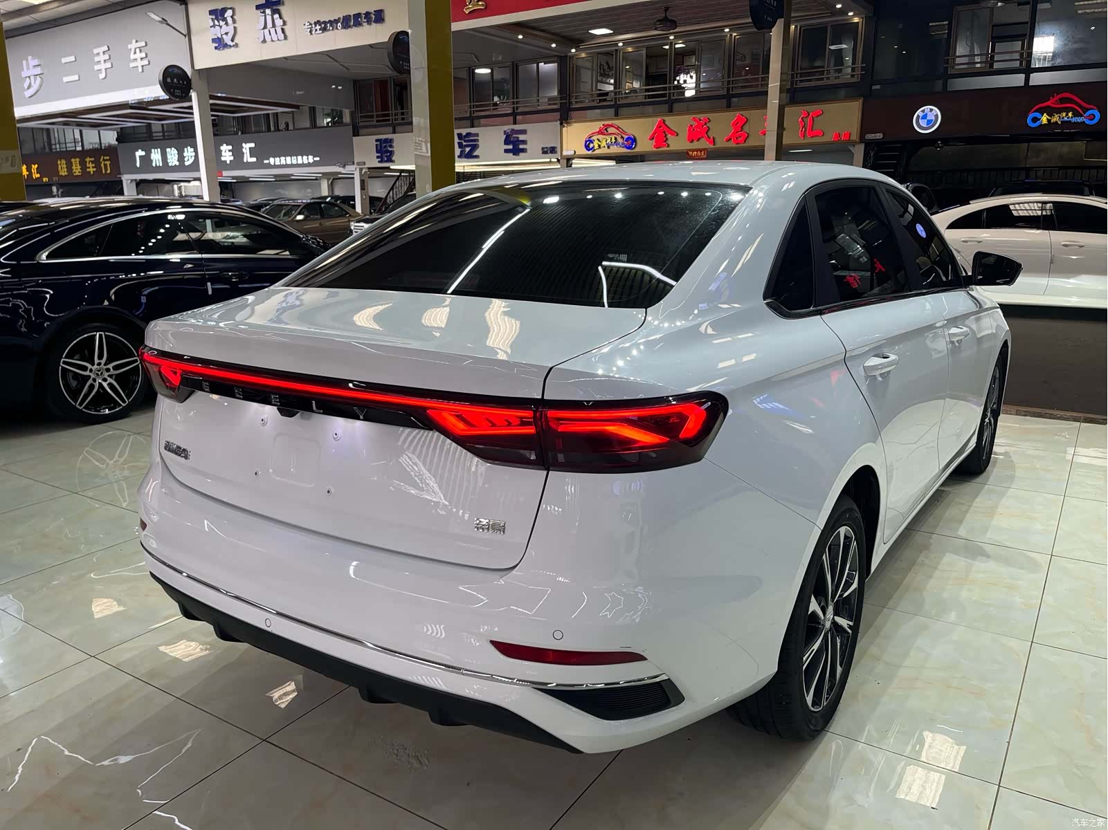 Geely Emgrand, 2024 18
