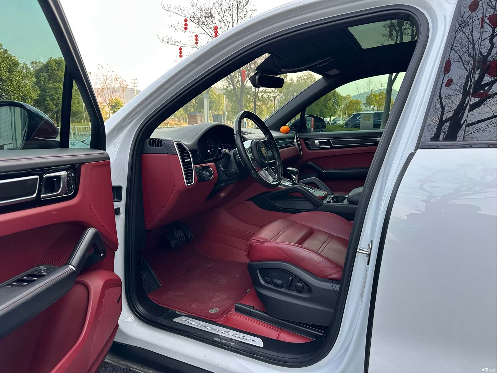 Porsche Cayenne, 2023 все фото