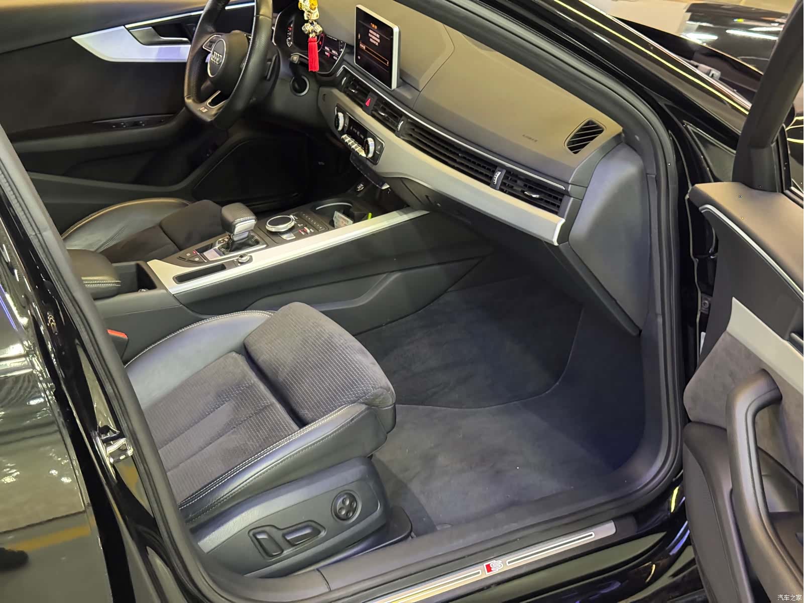 Audi A4, 2020 24