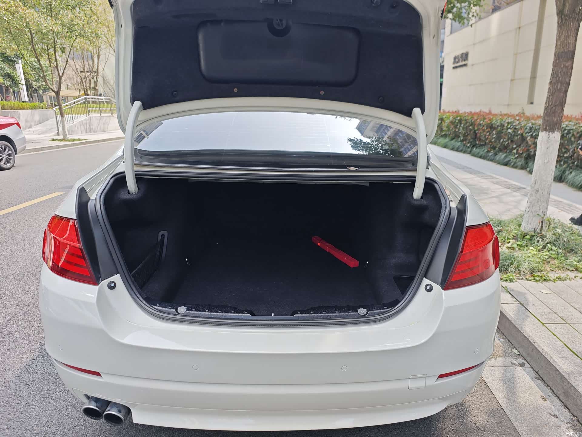 BMW 5 Series, 2012 22