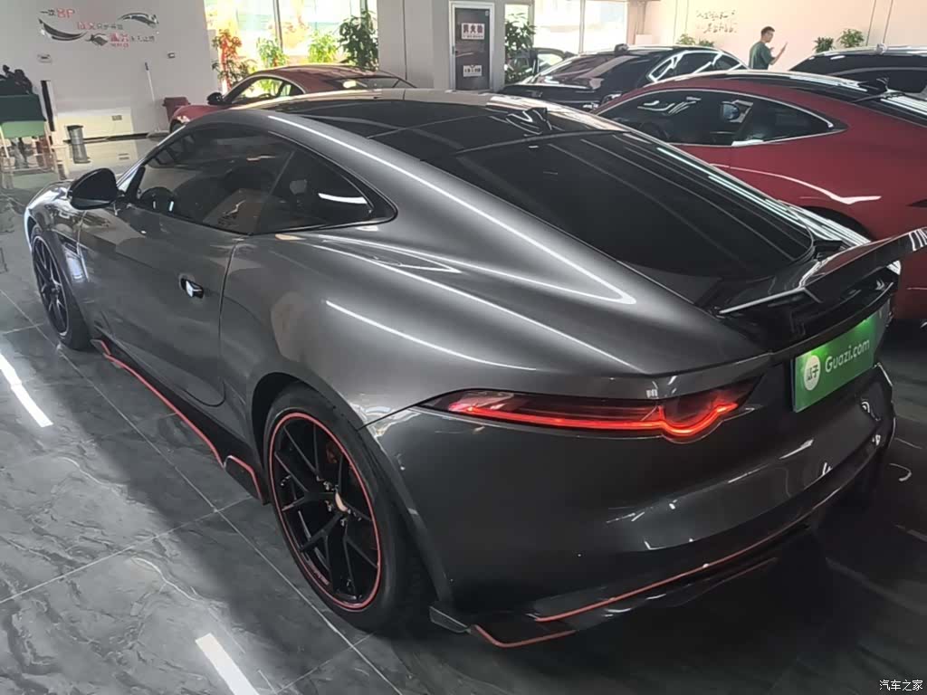 Jaguar F-TYPE, 2017 все фото