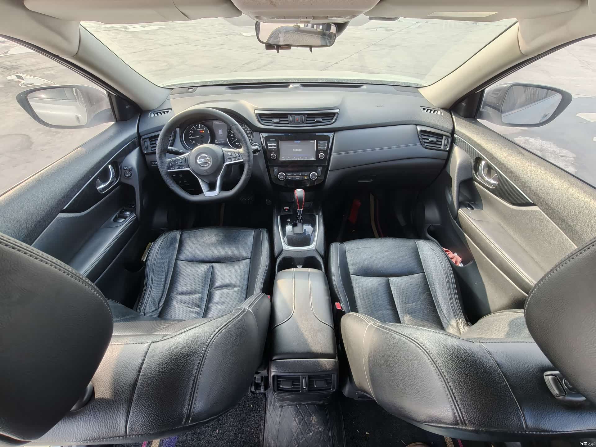 Nissan X-Trail, 2017 все фото
