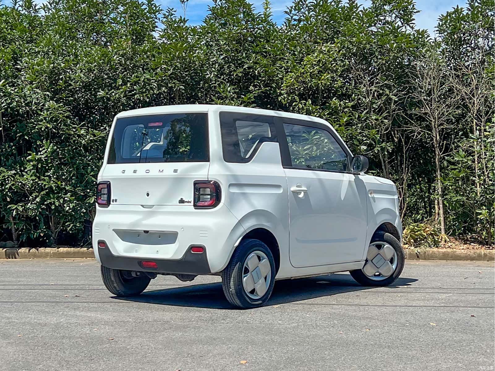 Geely Panda, 2023 4