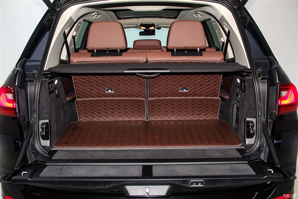 BMW X7, 2020 36