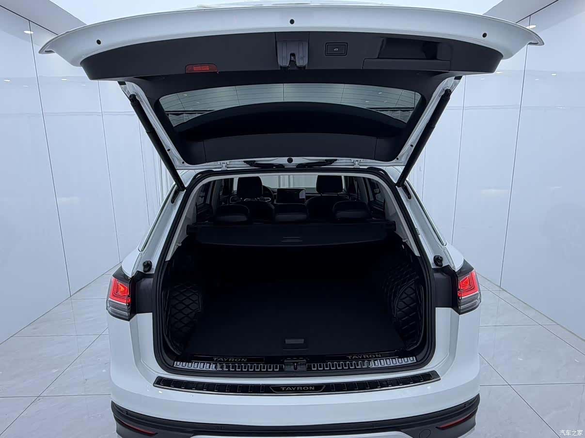Volkswagen Tayron, 2023 15